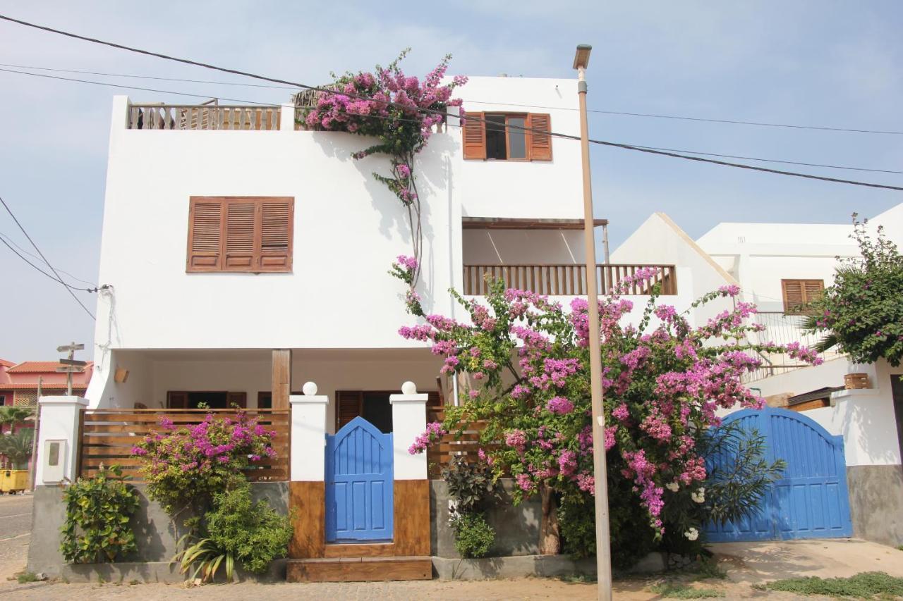 Gasthaus Casa Pau Santa Maria Exterior foto